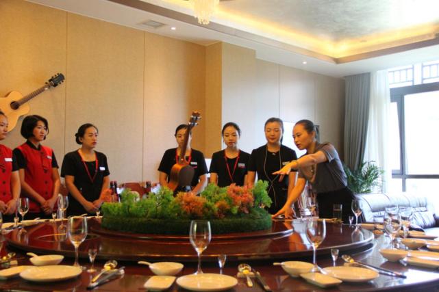 重庆际信酒店管理公司 拓展国际视野，铸就卓越服务——对外交流培训工作纪实